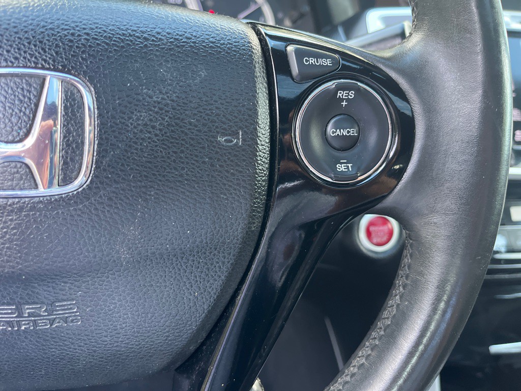 2016 Honda Accord Image 15