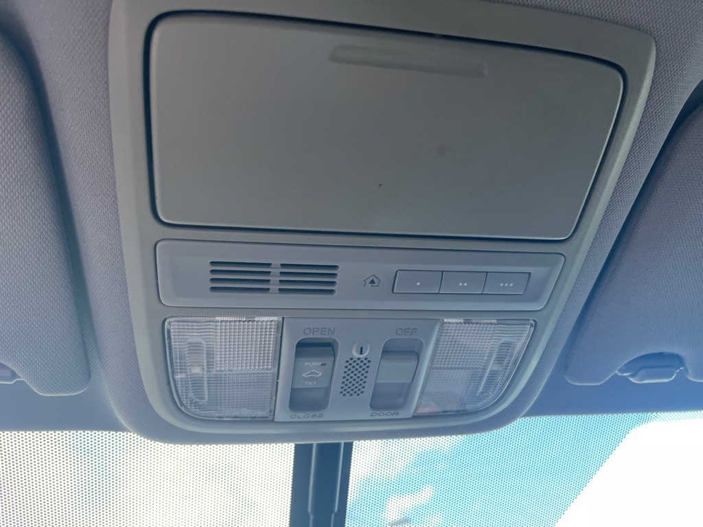 2016 Honda Accord Image 22