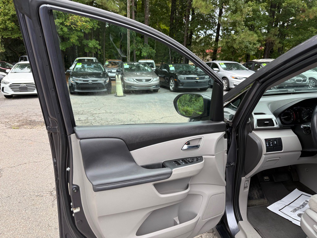 2016 Honda Odyssey Image 9