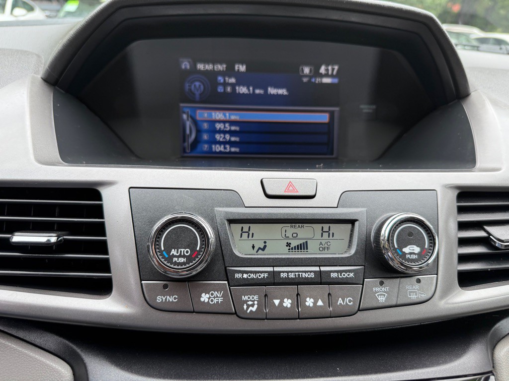 2016 Honda Odyssey Image 19