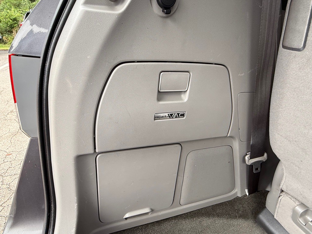 2016 Honda Odyssey Image 34