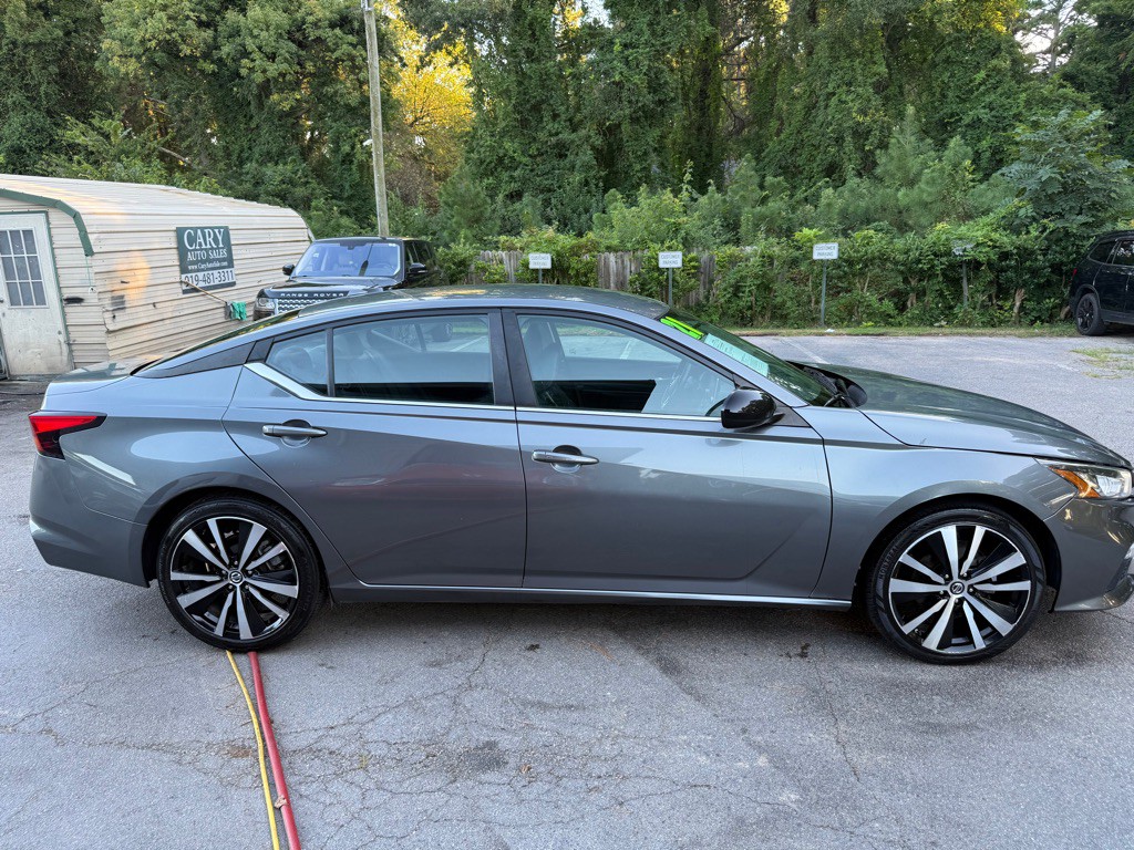 2021 Nissan Altima Image 4