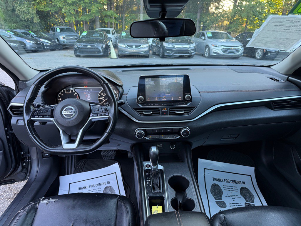 2021 Nissan Altima Image 28