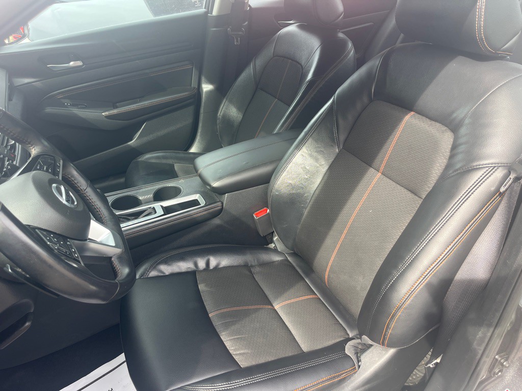 2021 Nissan Altima Image 10