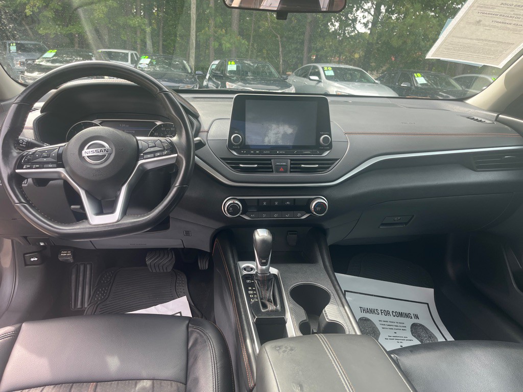 2021 Nissan Altima Image 12