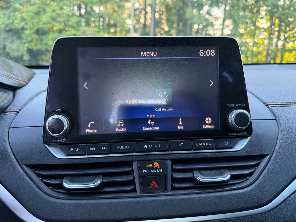 2021 Nissan Altima Image 22