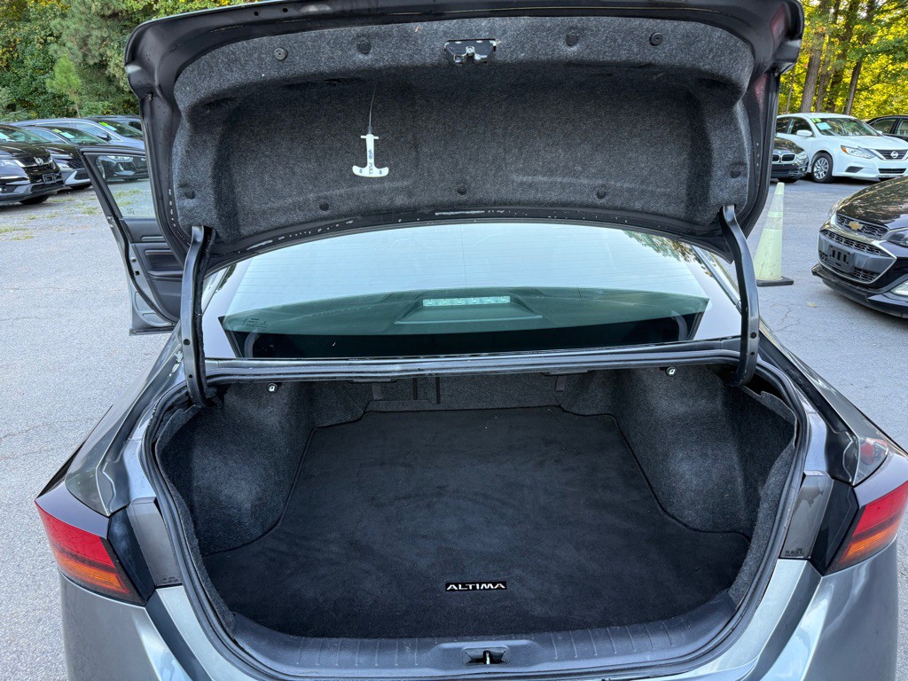 2021 Nissan Altima Image 34