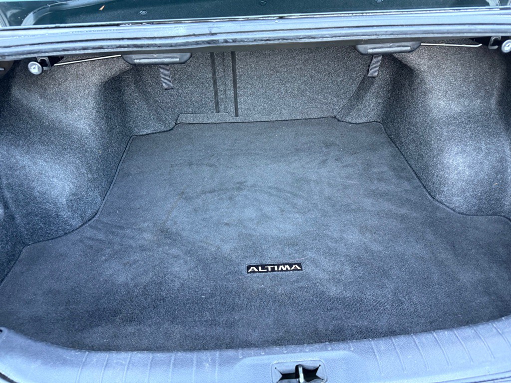 2021 Nissan Altima Image 35