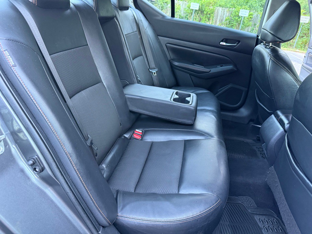 2021 Nissan Altima Image 37
