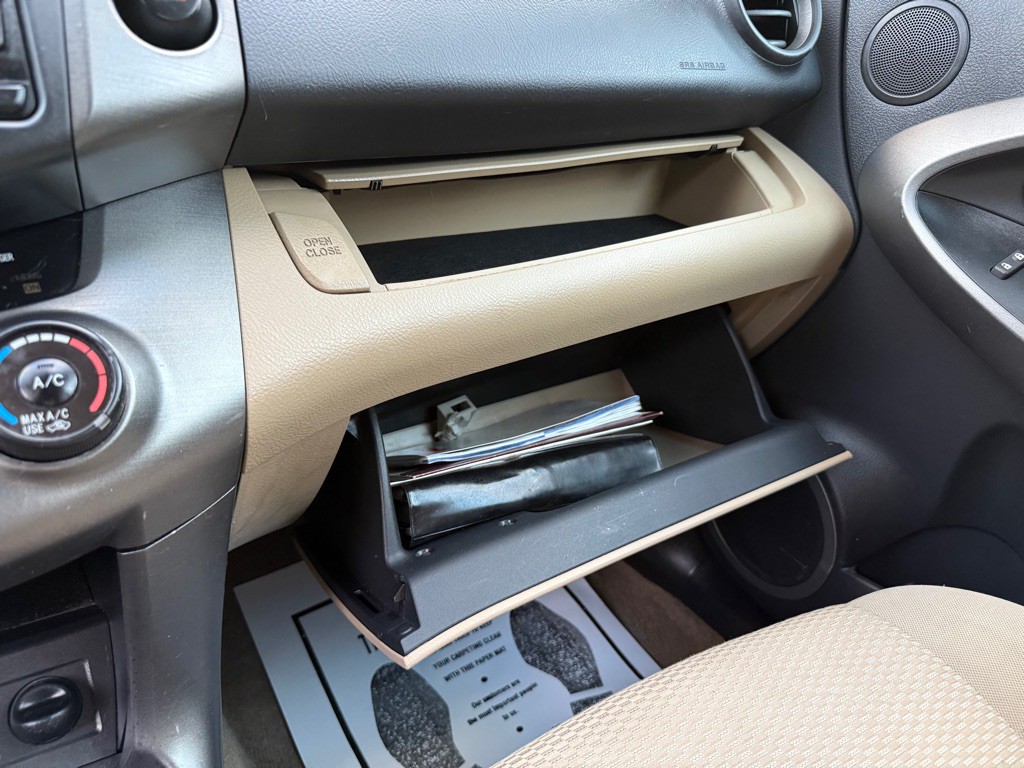 2012 Toyota Rav4 Image 23