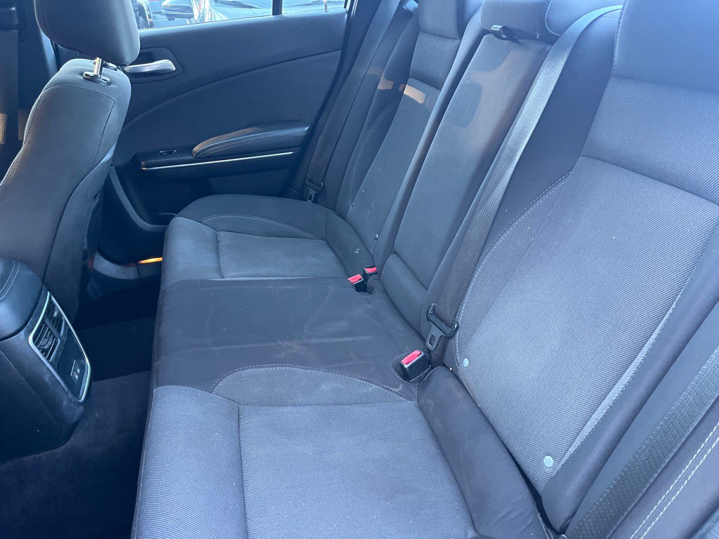 2015 Dodge Charger Image 8