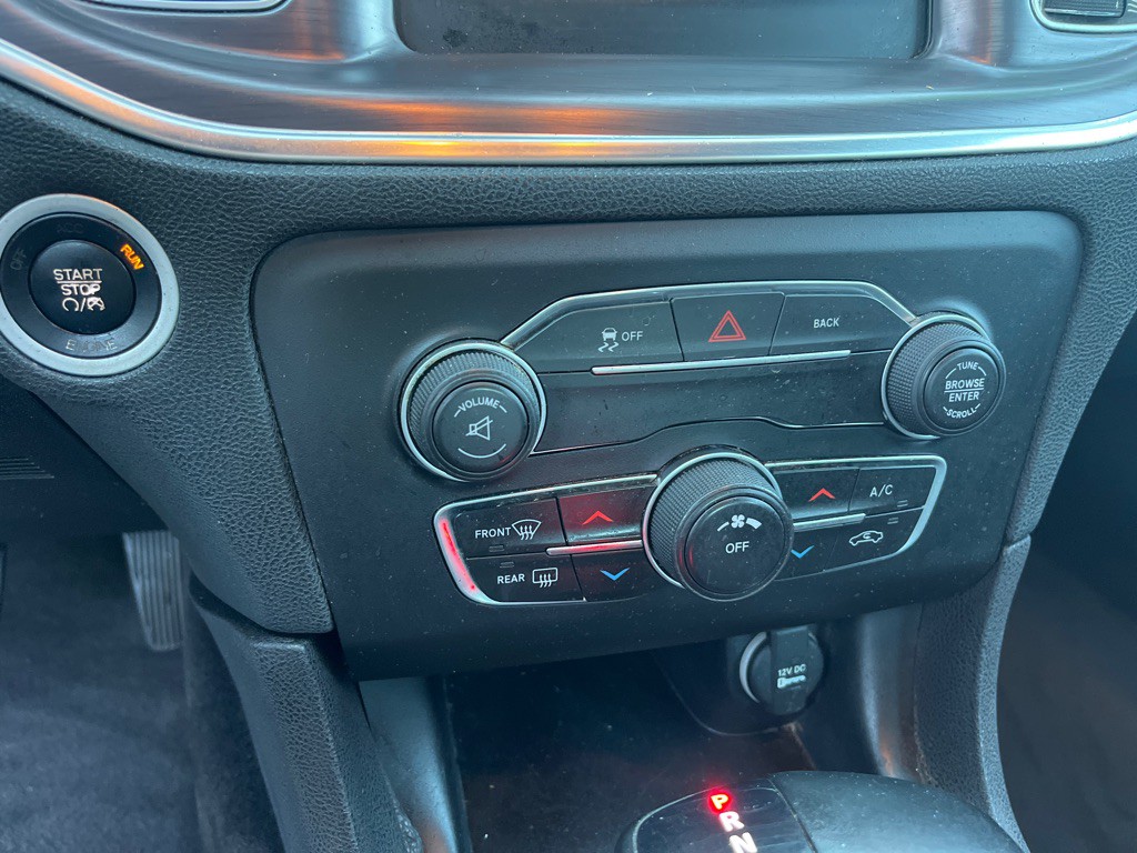 2015 Dodge Charger Image 14