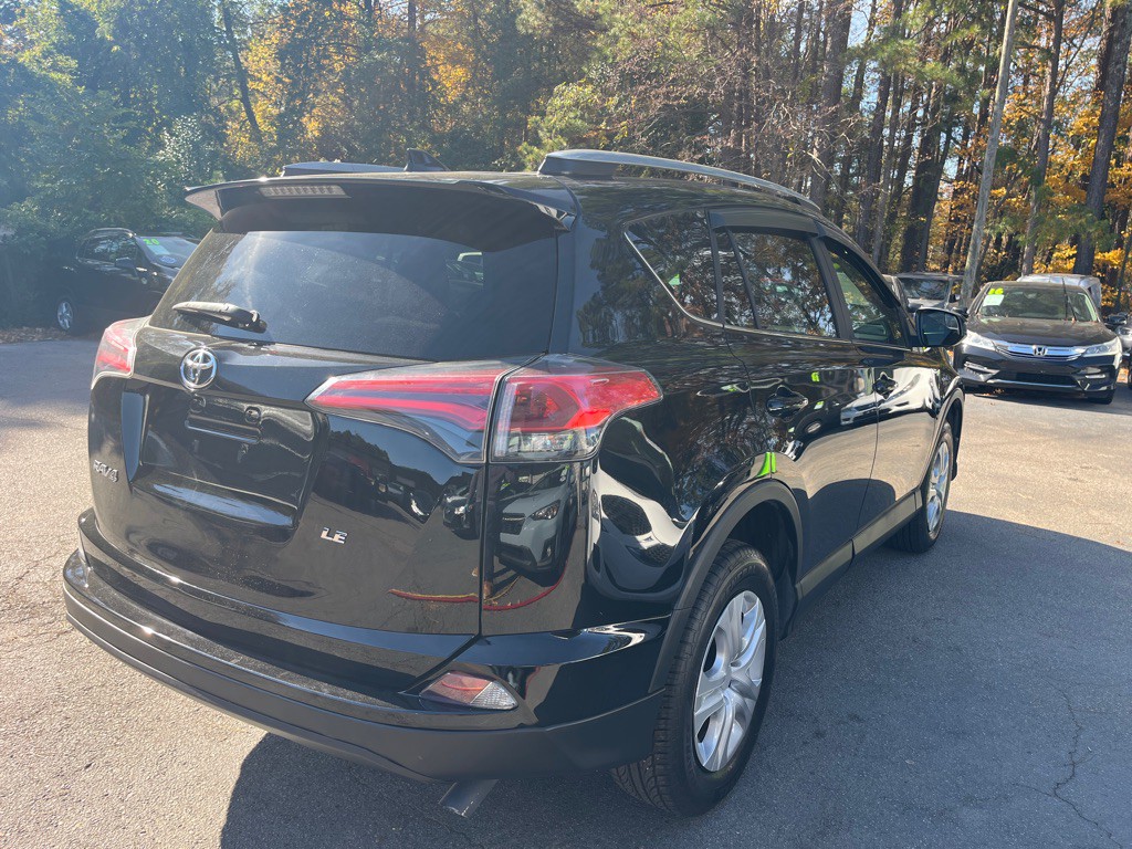 2018 Toyota Rav4 Image 3
