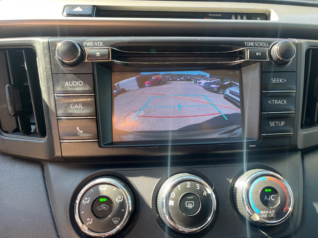 2018 Toyota Rav4 Image 18