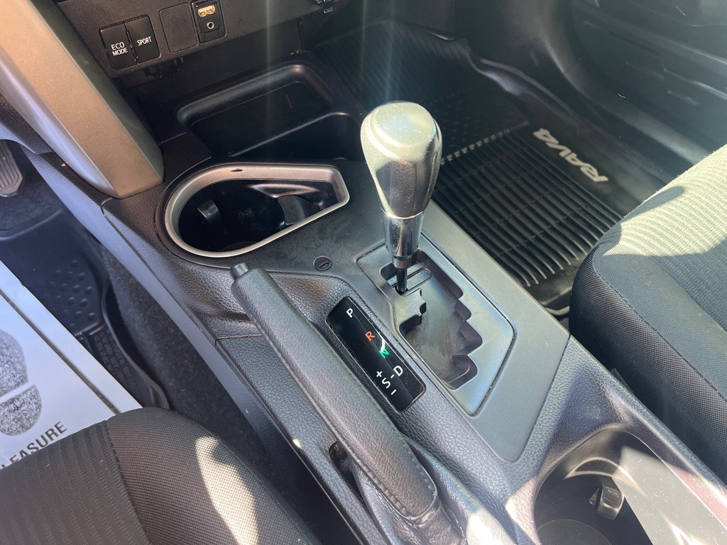 2018 Toyota Rav4 Image 19