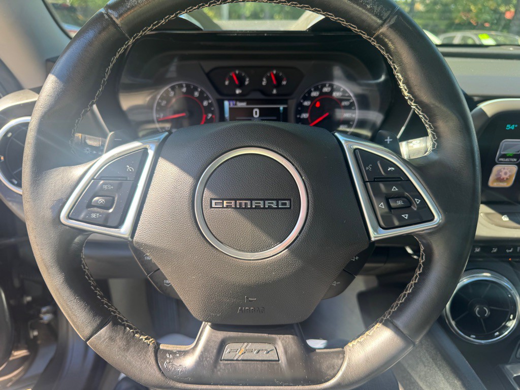 2017 Chevrolet Camaro Image 16