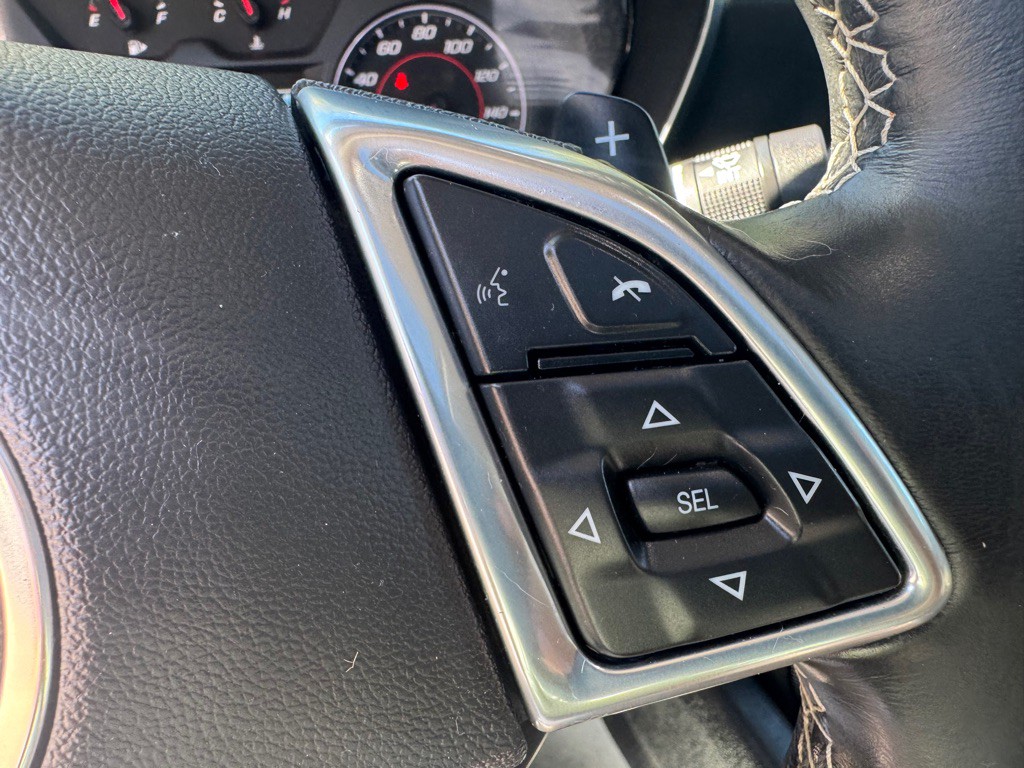 2017 Chevrolet Camaro Image 17