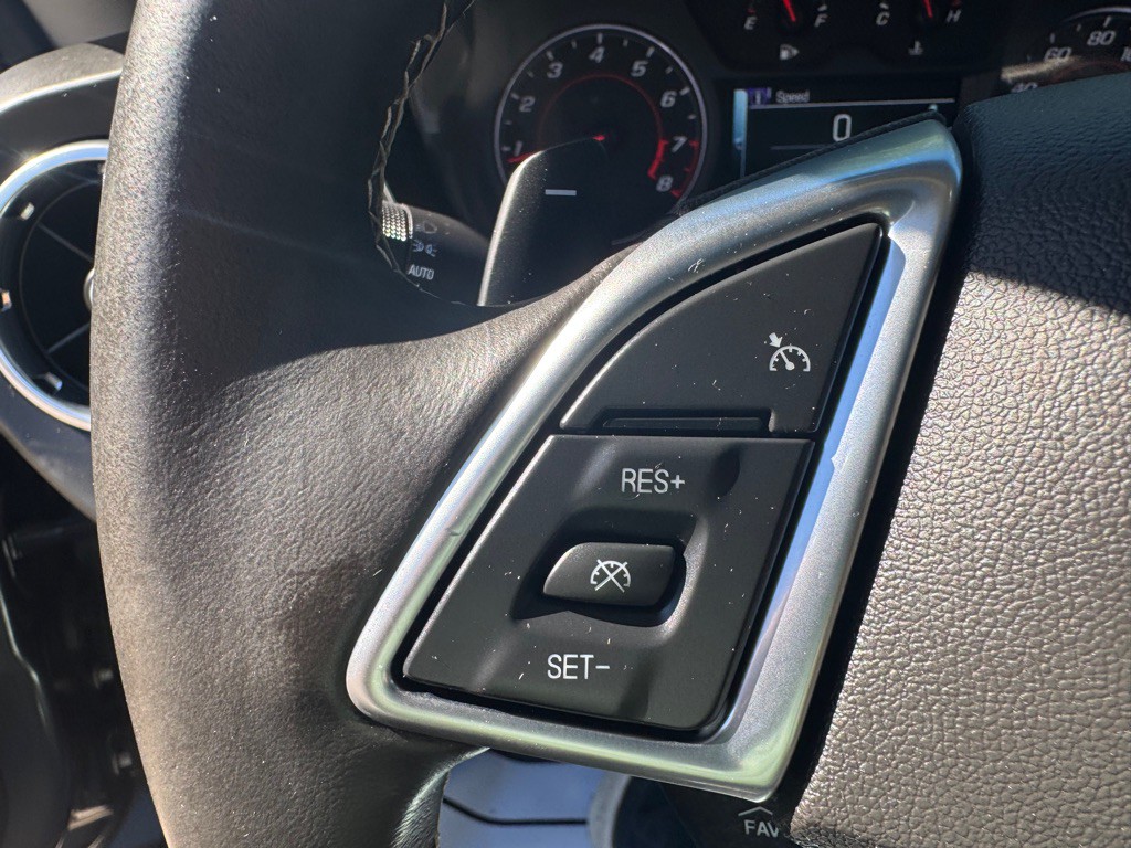 2017 Chevrolet Camaro Image 18