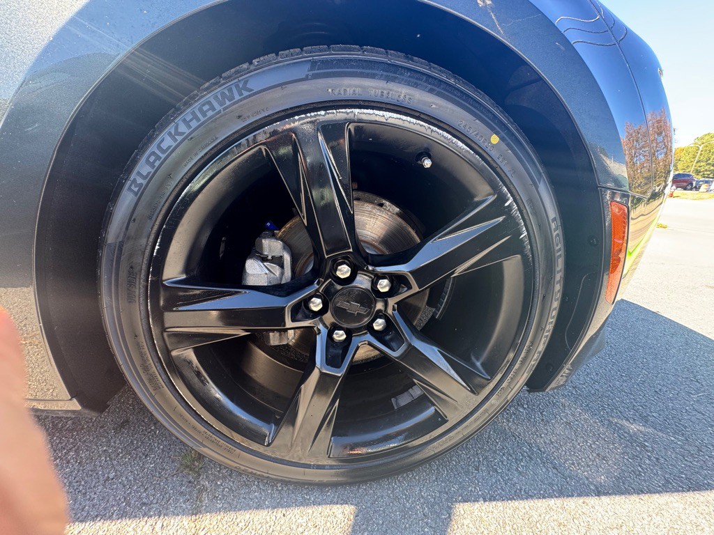 2017 Chevrolet Camaro Image 28