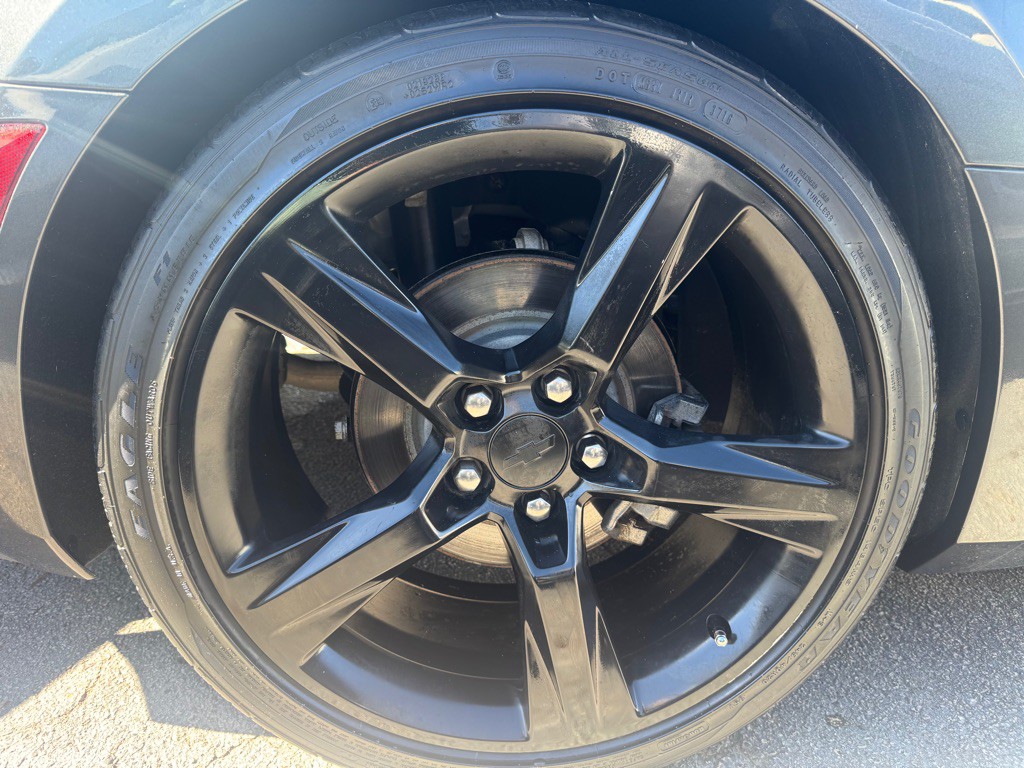 2017 Chevrolet Camaro Image 29