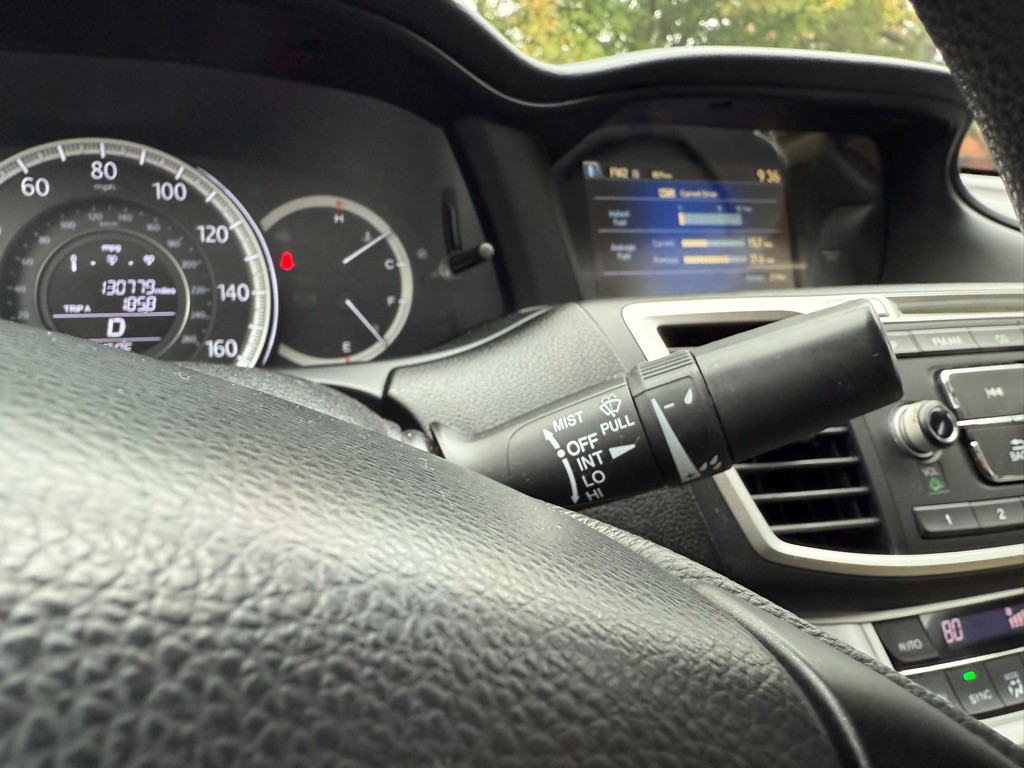 2015 Honda Accord Image 23