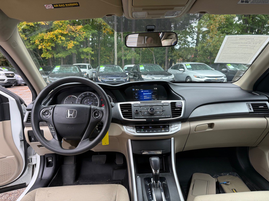 2015 Honda Accord Image 27