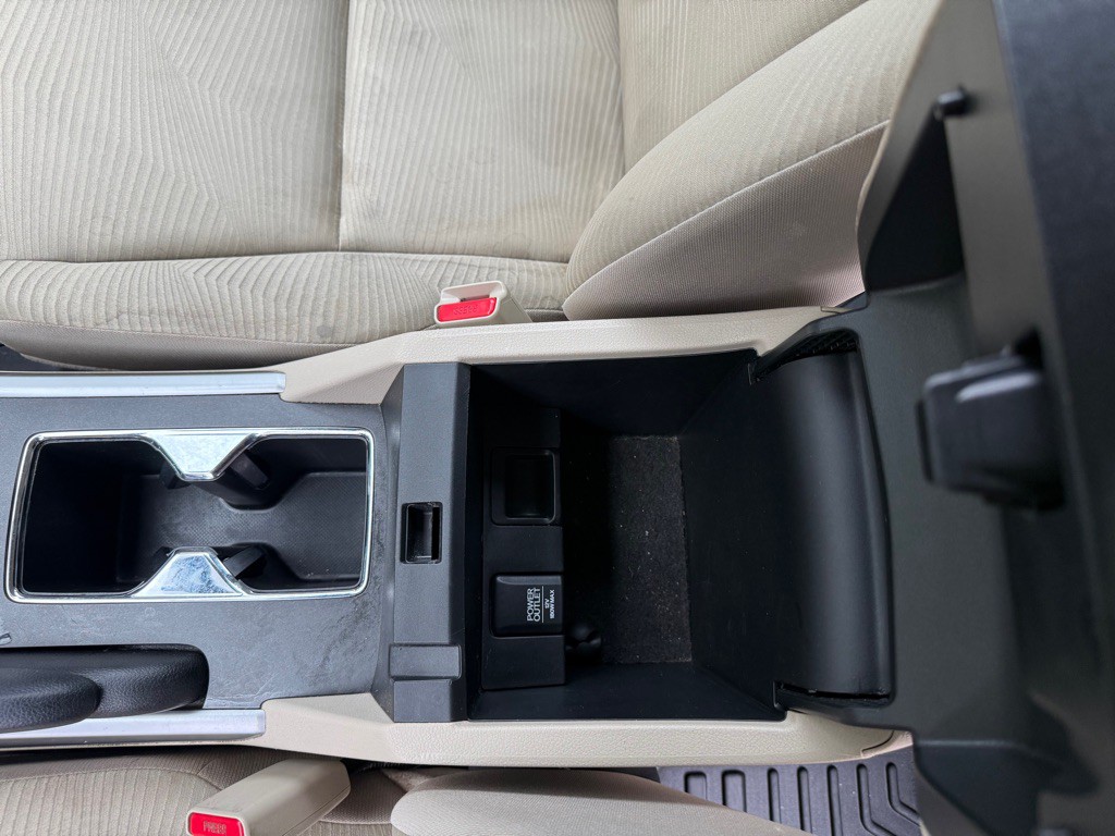 2015 Honda Accord Image 28