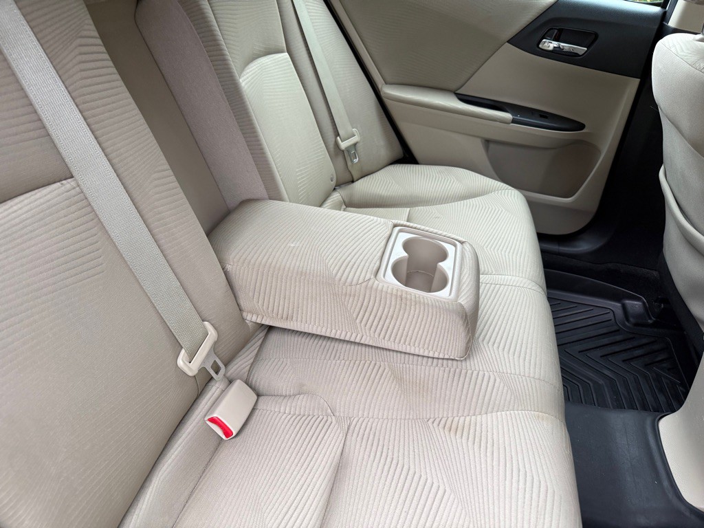 2015 Honda Accord Image 33