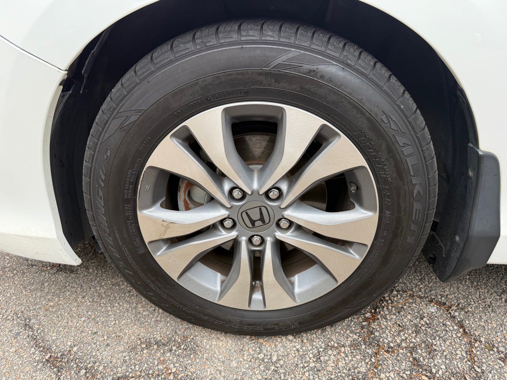 2015 Honda Accord Image 40