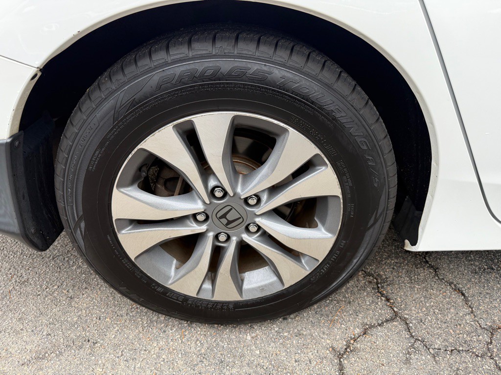 2015 Honda Accord Image 42