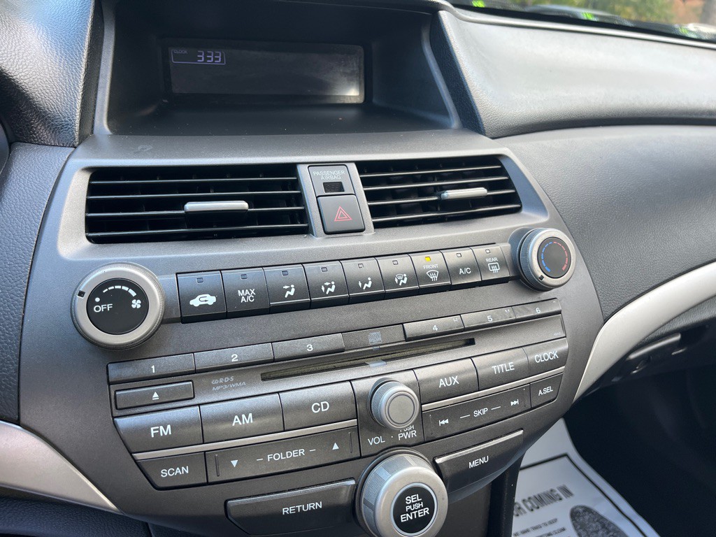 2012 Honda Accord Image 17