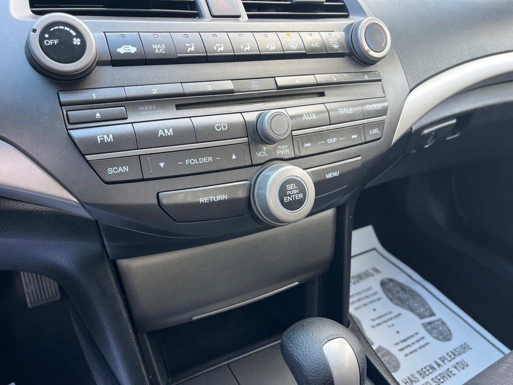 2012 Honda Accord Image 18