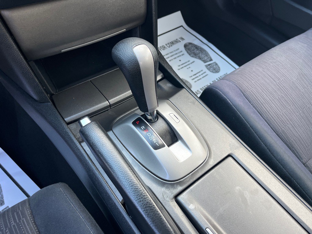 2012 Honda Accord Image 19