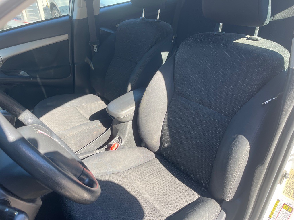 2010 Pontiac Vibe Image 7