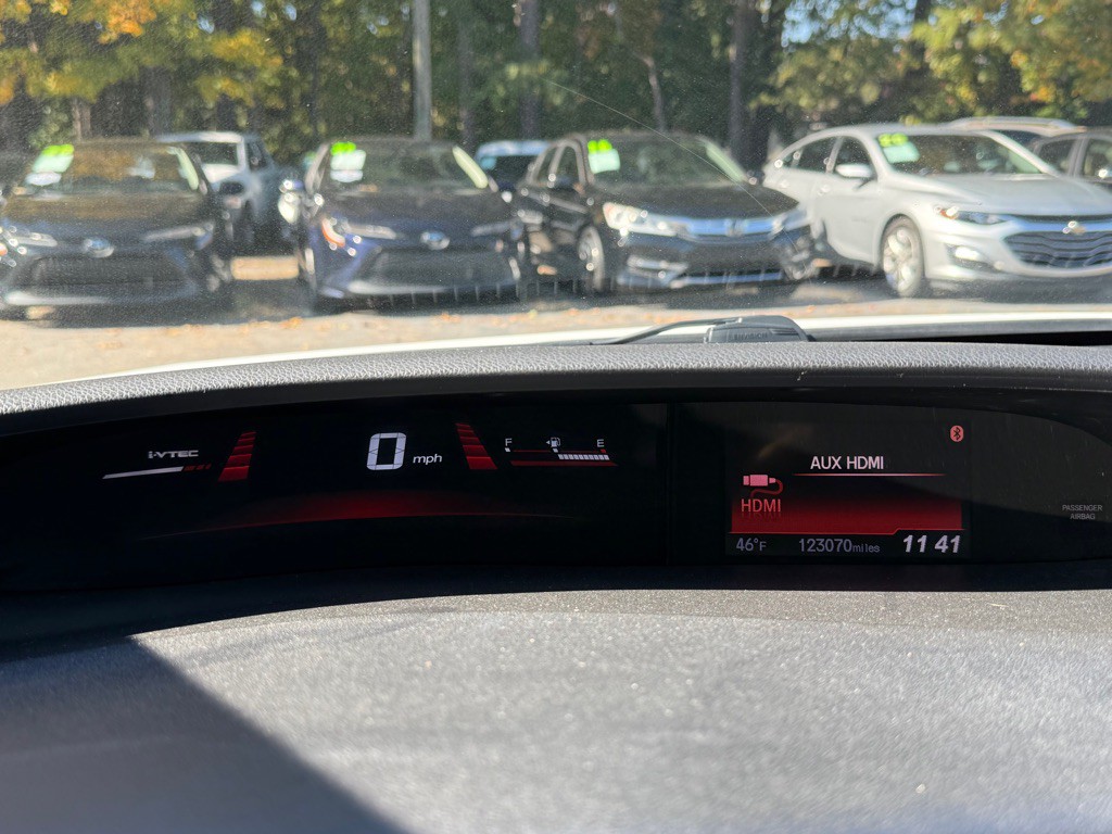 2015 Honda Civic Image 16