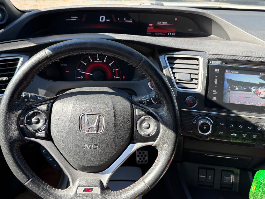 2015 Honda Civic Image 24
