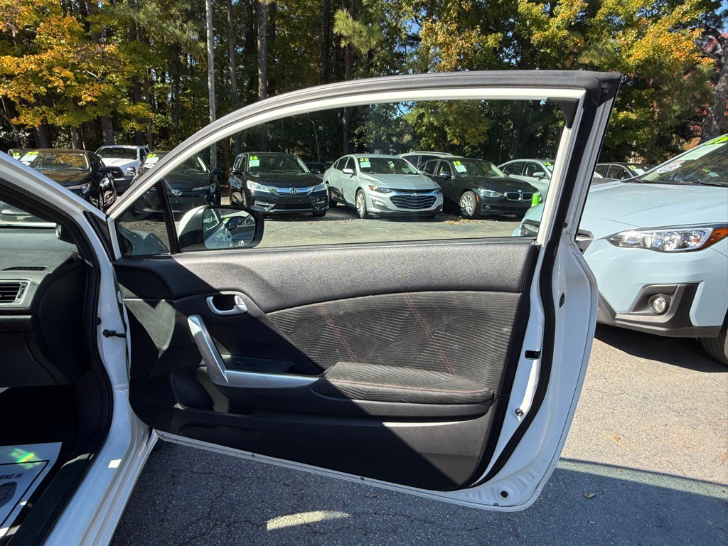 2015 Honda Civic Image 27