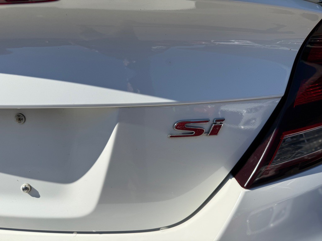 2015 Honda Civic Image 38