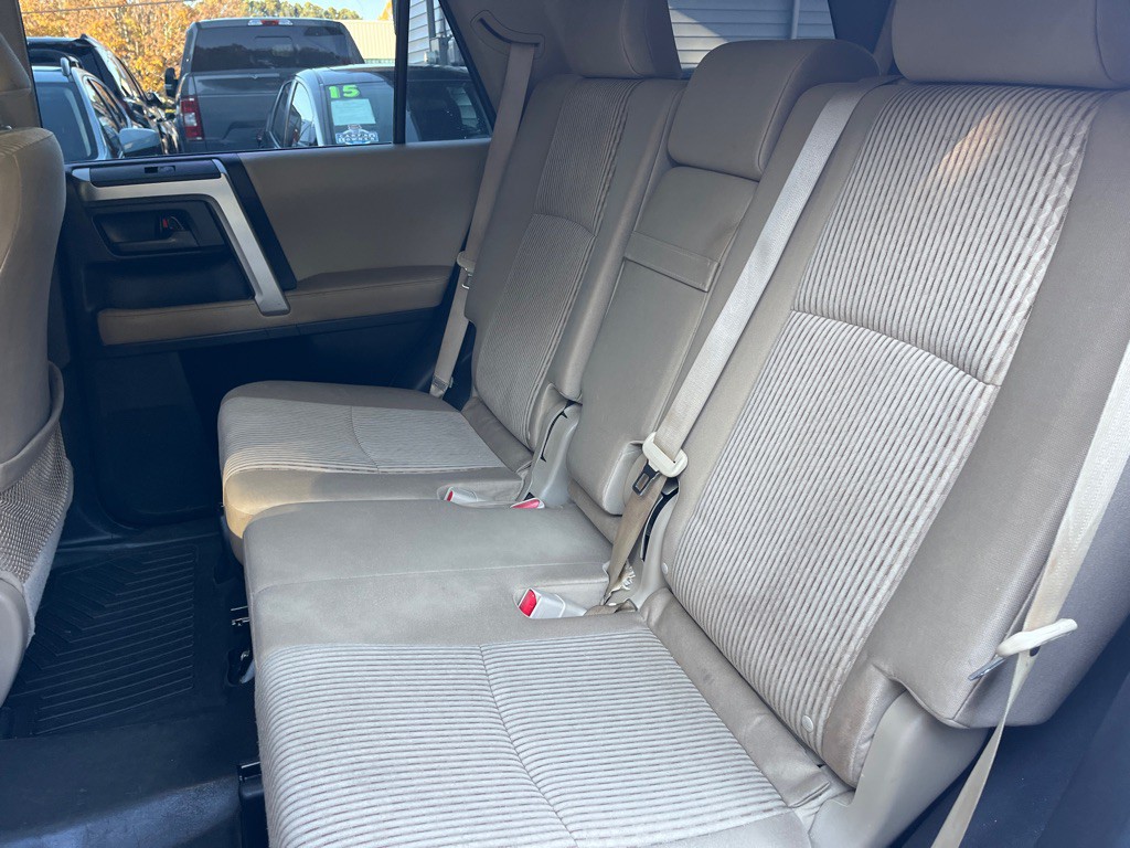 2013 Toyota 4Runner Image 9