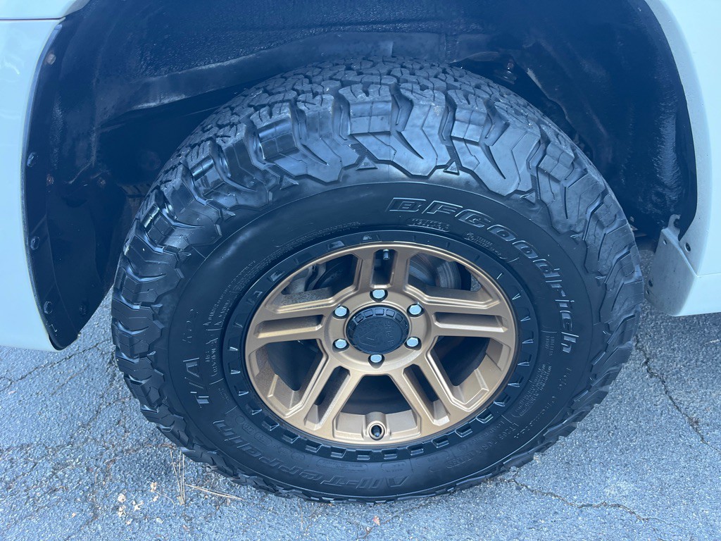 2013 Toyota 4Runner Image 23