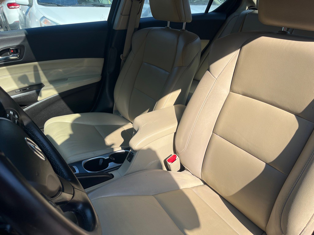 2017 Acura ILX Image 9