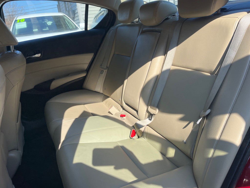 2017 Acura ILX Image 10