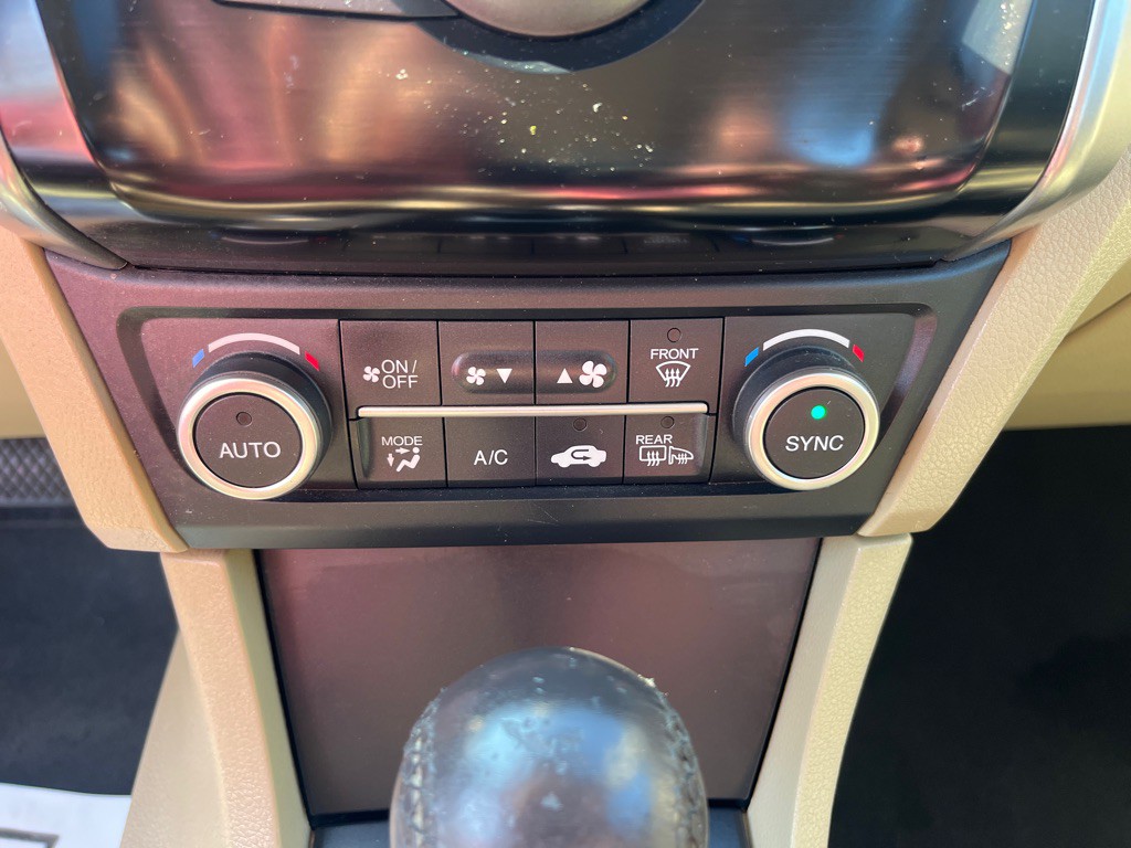 2017 Acura ILX Image 21