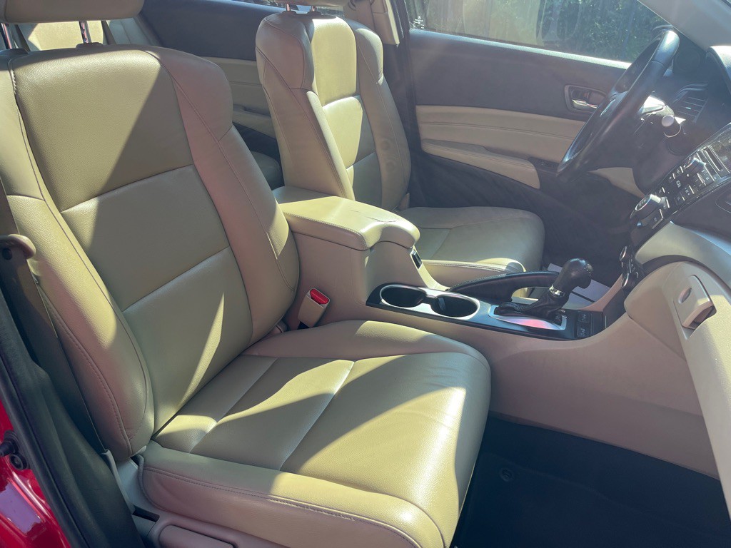 2017 Acura ILX Image 30