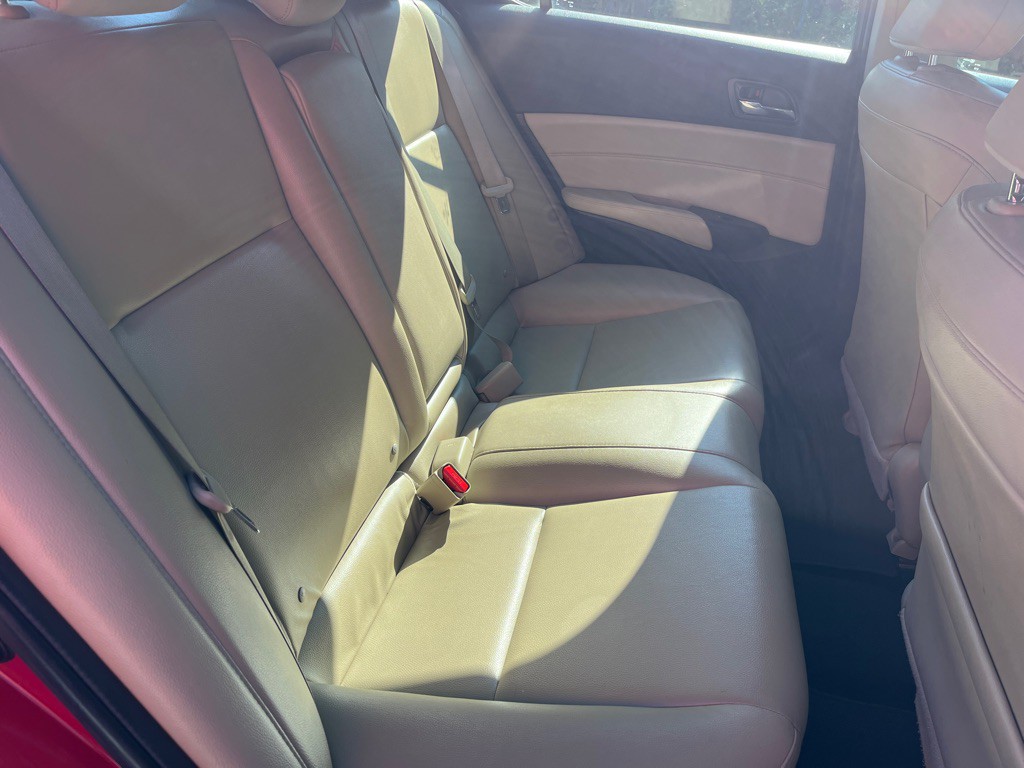 2017 Acura ILX Image 31