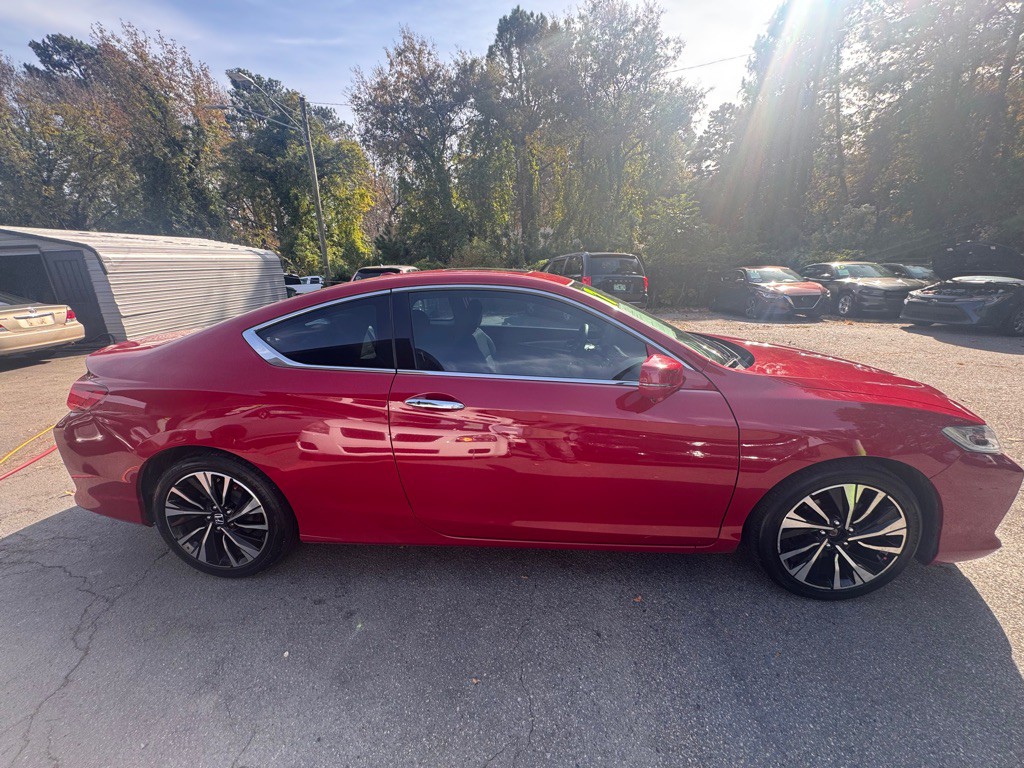 2017 Honda Accord Image 7