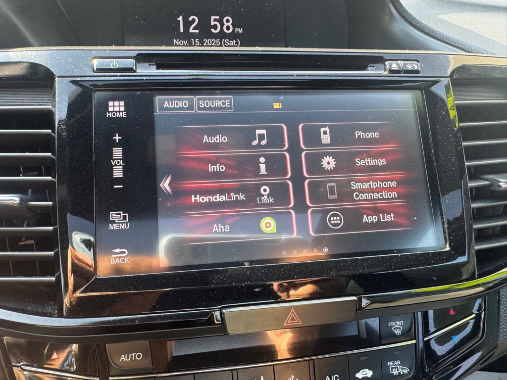 2017 Honda Accord Image 17