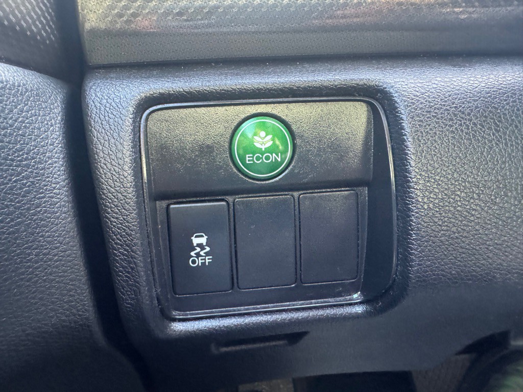 2017 Honda Accord Image 26