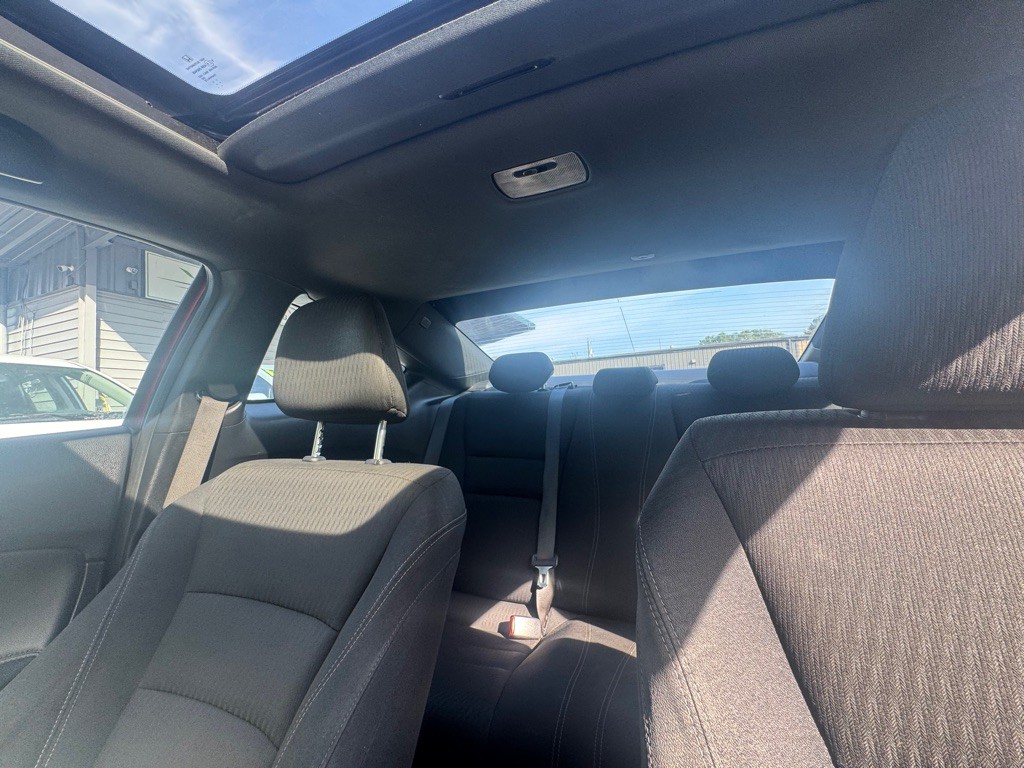 2017 Honda Accord Image 27