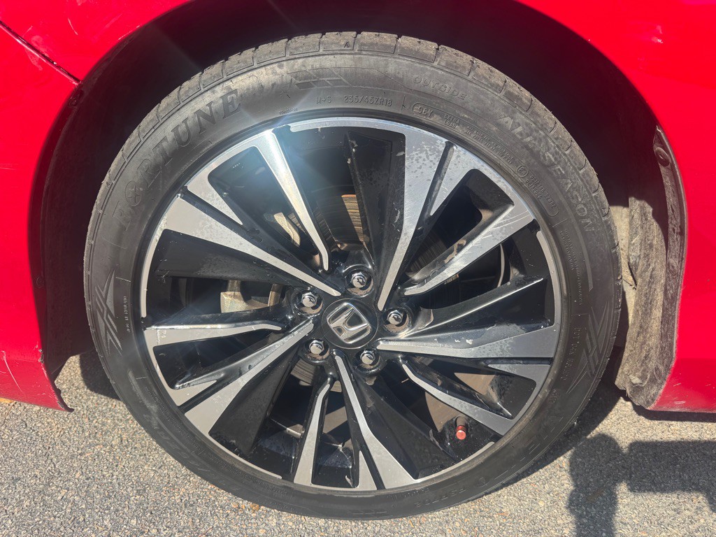 2017 Honda Accord Image 31